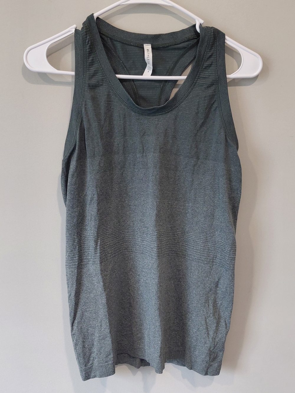 Athleta Seamless Racerback Tank Size Small